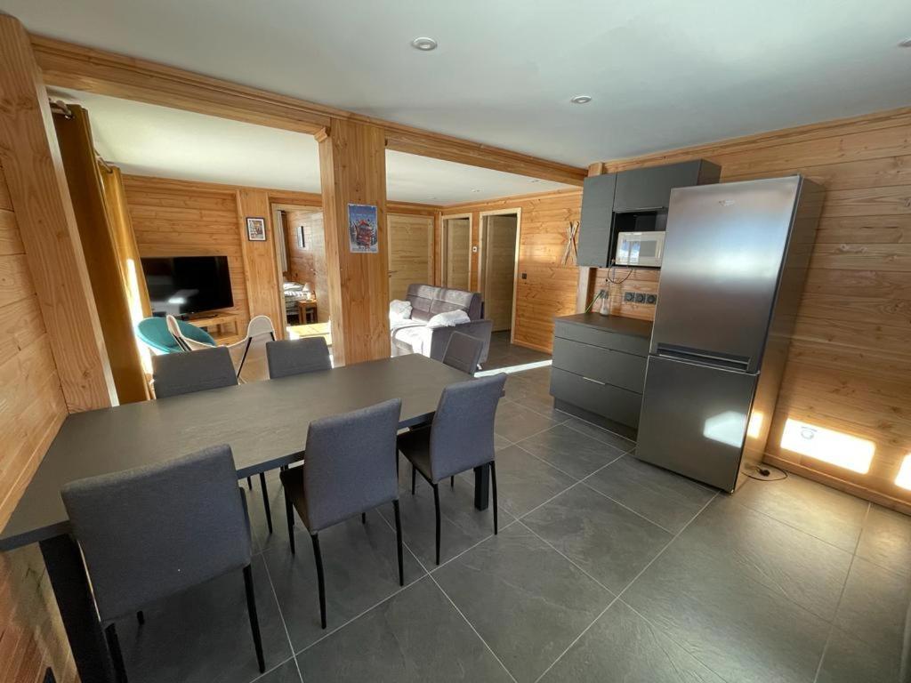 Appartement Lumineux Neuf Dans Bas De Chalet Le Douglas La Joue du Loup Exteriér fotografie