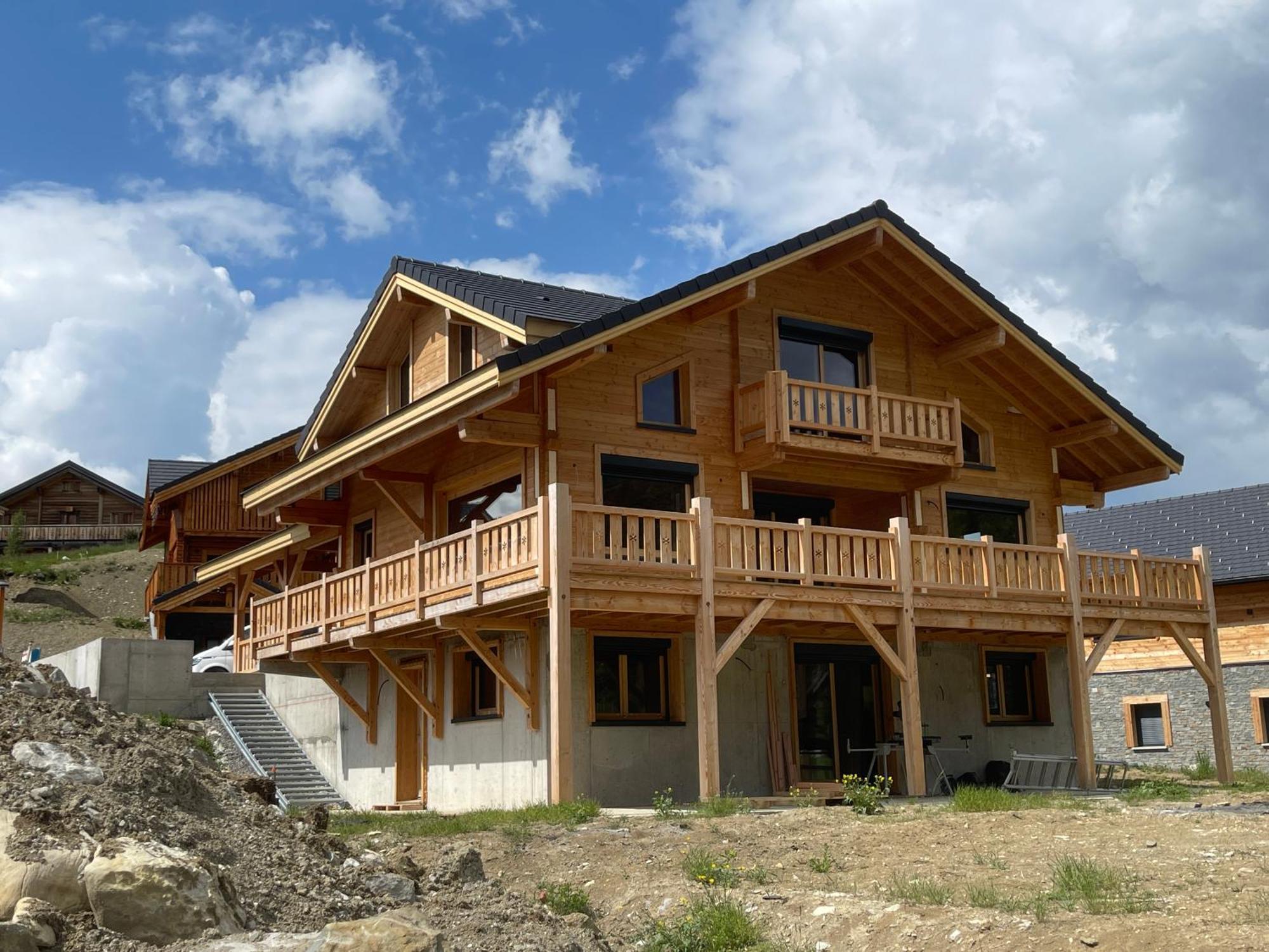 Appartement Lumineux Neuf Dans Bas De Chalet Le Douglas La Joue du Loup Exteriér fotografie